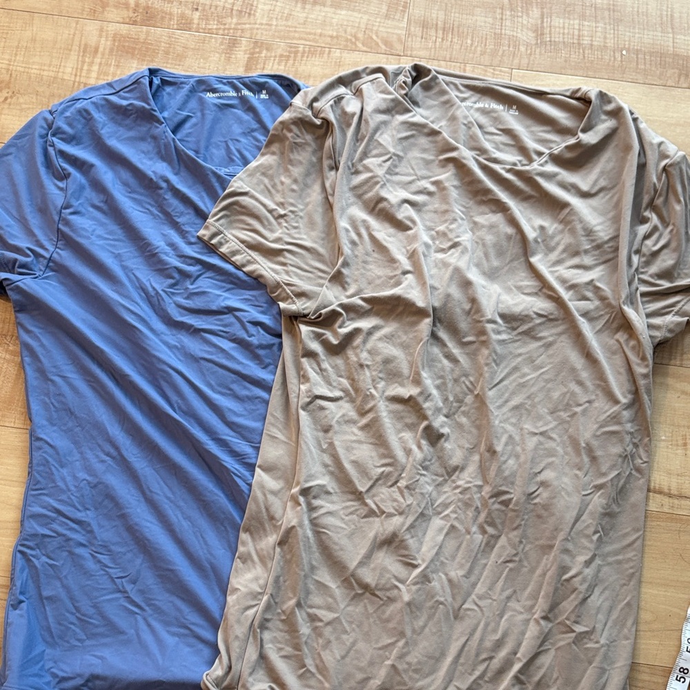 Abercrombie & Fitch Women's Blue and Tan Long Sleeve Tees